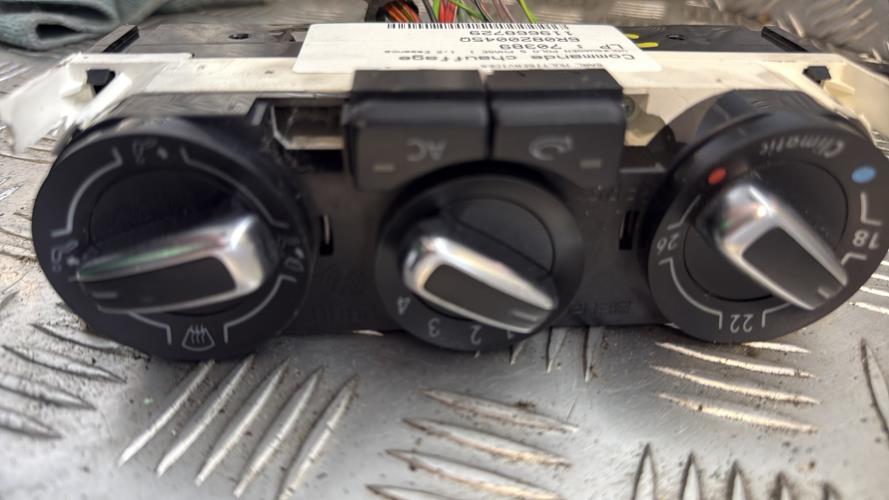 Commande chauffage VOLKSWAGEN POLO 5 PHASE 1 Essence - Image 1