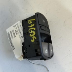 Interrupteur de leve vitre avant gauche OPEL CORSA D PHASE 1 Diesel - Image 1