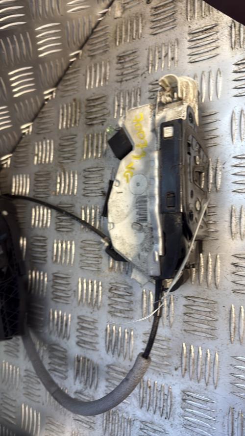 Serrure avant gauche SKODA FABIA 2 PHASE 2 Essence - Image 1