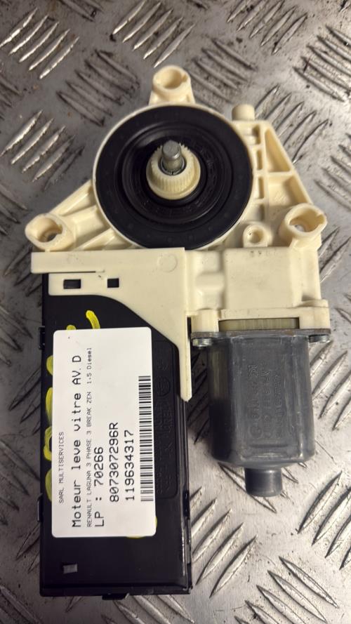 Moteur leve vitre avant droit RENAULT LAGUNA 3 PHASE 3 BREAK Diesel - Image 4