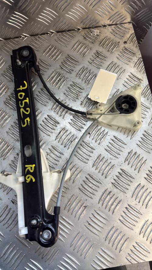 Mecanisme de leve vitre electrique arriere gauche VOLKSWAGEN POLO 5 PHASE 2 Essence - Image 3