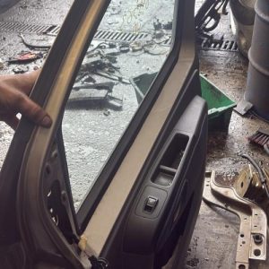 Porte avant droit CITROEN NEMO Diesel - Image 1