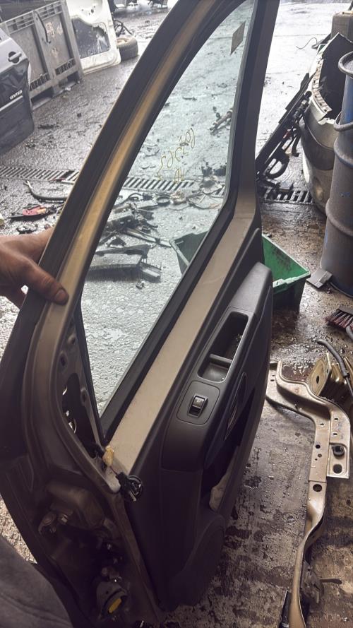 Porte avant droit CITROEN NEMO Diesel - Image 1