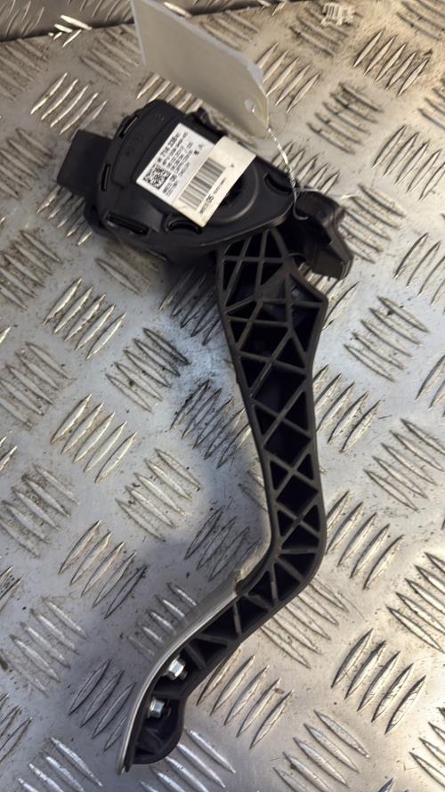 Pedale d'accelerateur PEUGEOT 207 PHASE 2 Diesel - Image 1