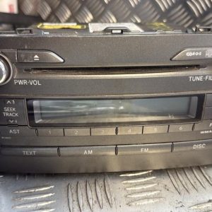 Autoradio d'origine TOYOTA AURIS 1 PHASE 1 Diesel - Image 1