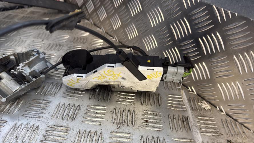 Serrure avant gauche PEUGEOT 207 PHASE 2 Diesel - Image 1