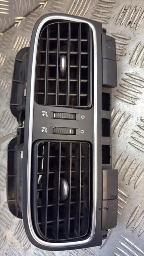 Aerateur tableau de bord VOLKSWAGEN POLO 5 PHASE 1 Essence - Image 1