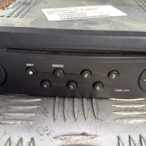 Autoradio d'origine RENAULT CLIO 2 PHASE 2 Essence - Image 1