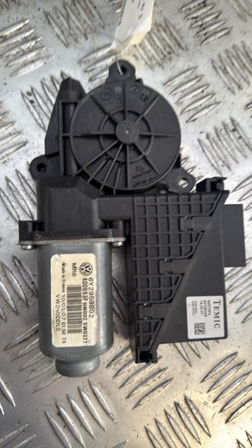 Moteur leve vitre avant gauche VOLKSWAGEN POLO 4 PHASE 2 Diesel - Image 3