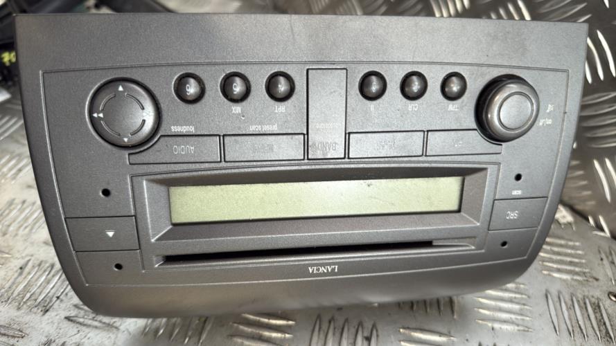 Autoradio d'origine LANCIA YPSILON 4 PHASE 1 Essence - Image 3