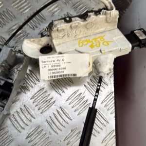 Serrure avant gauche CITROEN C5 2 Diesel - Image 1