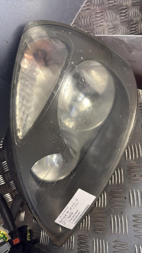 Optique avant principal gauche (feux)(phare) RENAULT CLIO 2 PHASE 2 Essence - Image 2