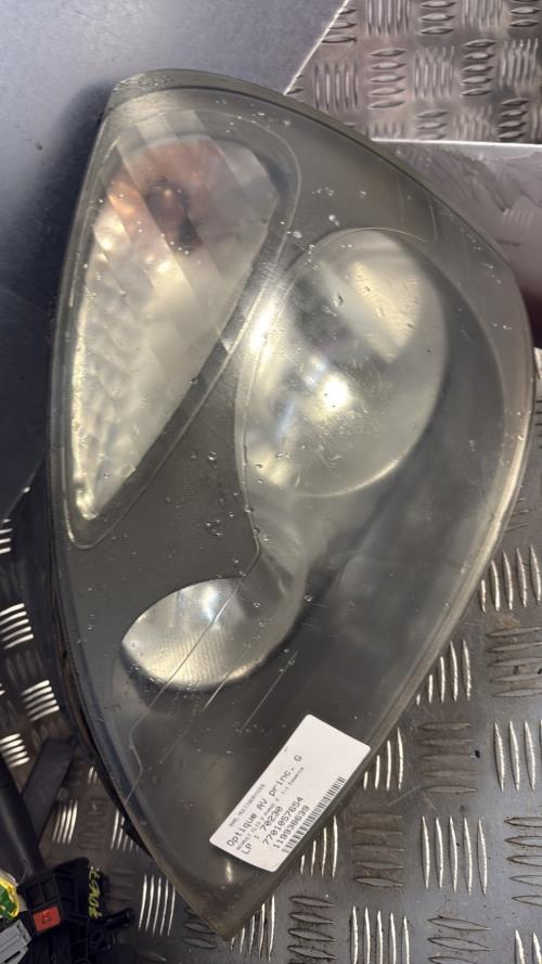 Optique avant principal gauche (feux)(phare) RENAULT CLIO 2 PHASE 2 Essence - Image 3