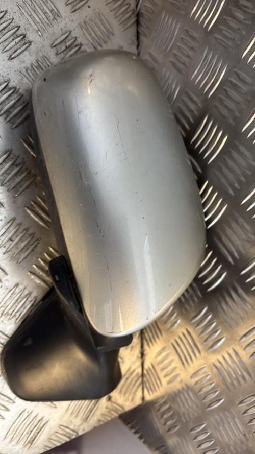 Retroviseur droit TOYOTA AURIS 1 PHASE 1 Diesel - Image 2
