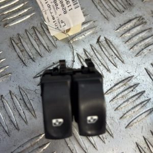Interrupteur de leve vitre avant gauche RENAULT TWINGO 2 PHASE 2 Essence - Image 1
