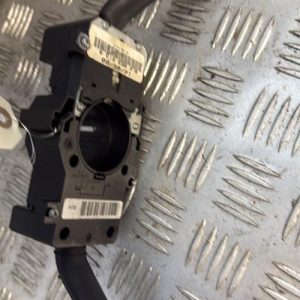 Com (Bloc Contacteur Tournant+Commodo Essuie Glace+Commodo Phare) VOLKSWAGEN GOLF 4 Diesel - Image 1