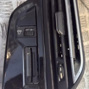 Aerateur tableau de bord avant gauche CITROEN C4 GRAND PICASSO 2 PHASE 1 Diesel - Image 1