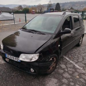 Vitre avant gauche HYUNDAI MATRIX PHASE 1 Essence - Image 1