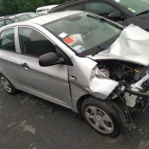 Vitre avant droit KIA PICANTO 2 PHASE 1 Essence - Image 1