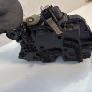 Serrure arriere droit RENAULT CLIO 4 PHASE 2 Essence - Image 1