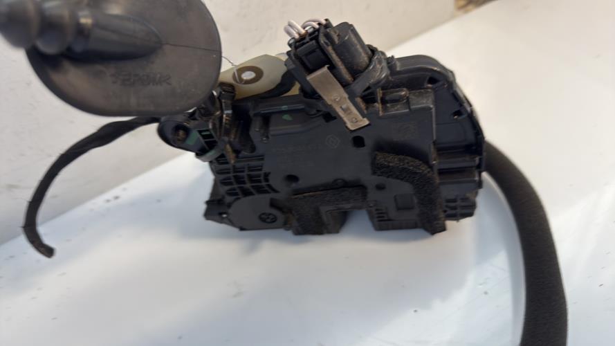 Serrure arriere droit RENAULT CLIO 4 PHASE 2 Essence - Image 1