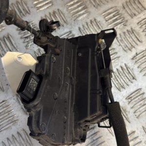 Serrure arriere droit RENAULT CLIO 4 PHASE 2 Diesel - Image 1