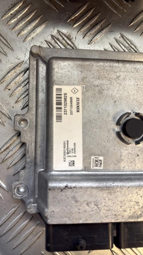 Calculateur moteur RENAULT CAPTUR 1 PHASE 2 Essence - Image 2