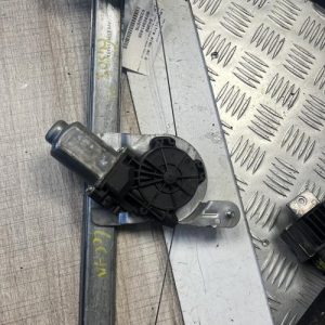 Leve vitre electrique avant gauche DACIA LOGAN MCV 1 PHASE 2 BREAK Diesel - Image 1