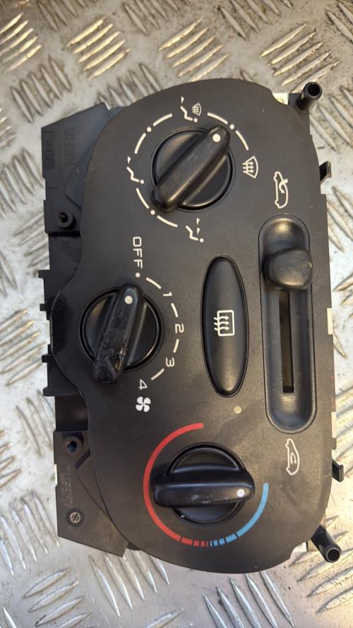 Commande chauffage PEUGEOT 206 PHASE 1 Essence - Image 1