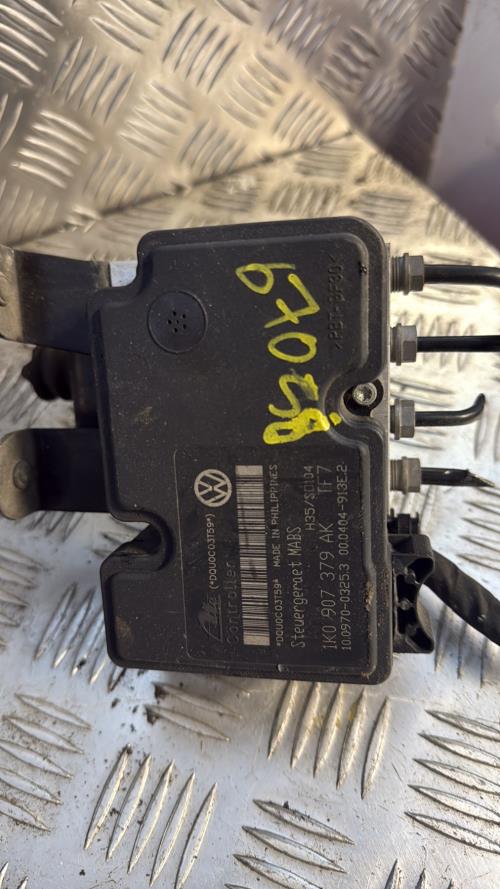Bloc ABS (freins anti-blocage) VOLKSWAGEN GOLF 6 Diesel - Image 4