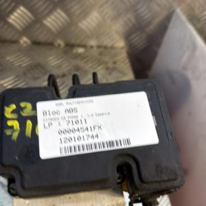 Bloc ABS (freins anti-blocage) CITROEN C2 PHASE 1 Essence - Image 1