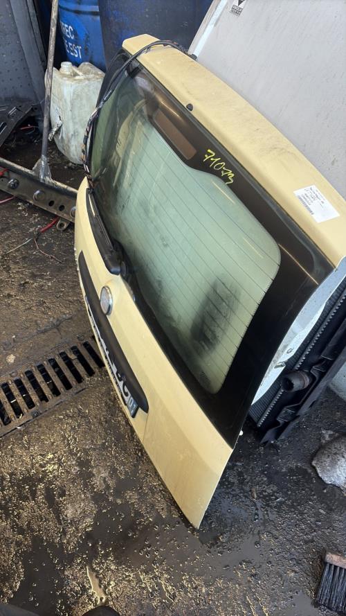 Malle/Hayon arriere FIAT PANDA 2 PHASE 2 Essence - Image 2