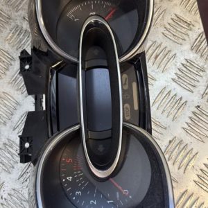Compteur RENAULT CLIO 4 PHASE 2 Diesel - Image 1