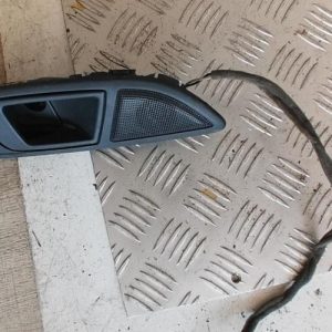 Poignee interieur avant gauche FORD FIESTA 6 PHASE 1 Essence - Image 1