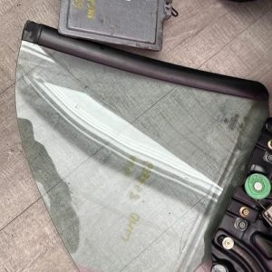 Vitre arriere gauche BMW SERIE 3 E46 CABRIO PHASE 1 Essence - Image 1