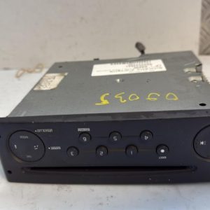 Autoradio d'origine RENAULT CLIO 2 CAMPUS PHASE 1 Diesel - Image 1
