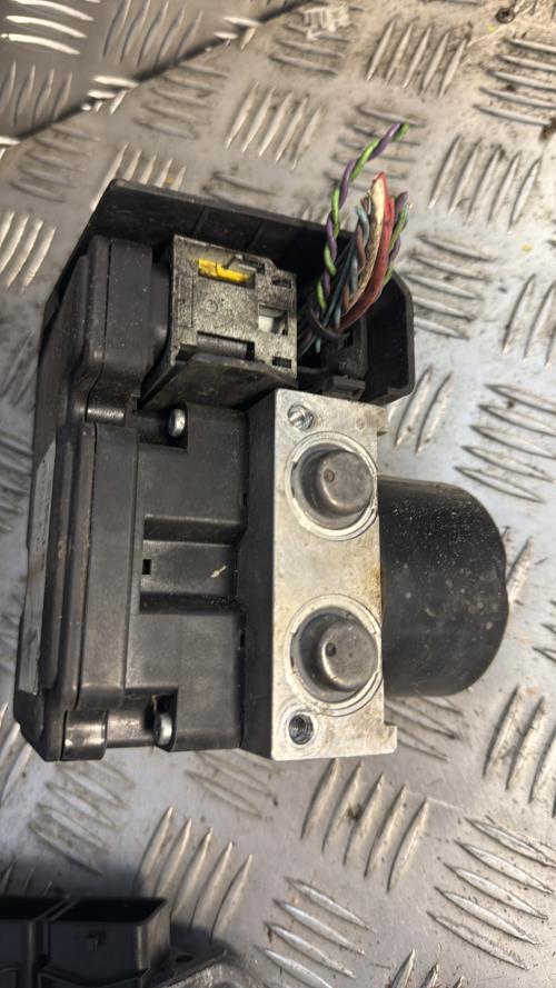 Bloc ABS (freins anti-blocage) PEUGEOT 207 PHASE 1 Diesel - Image 1