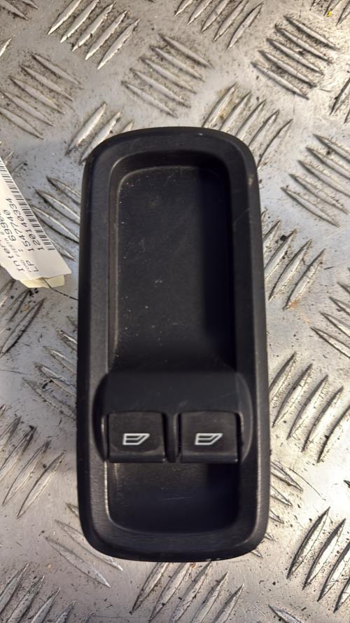 Interrupteur de leve vitre avant gauche FORD FIESTA 6 PHASE 1 Diesel - Image 2