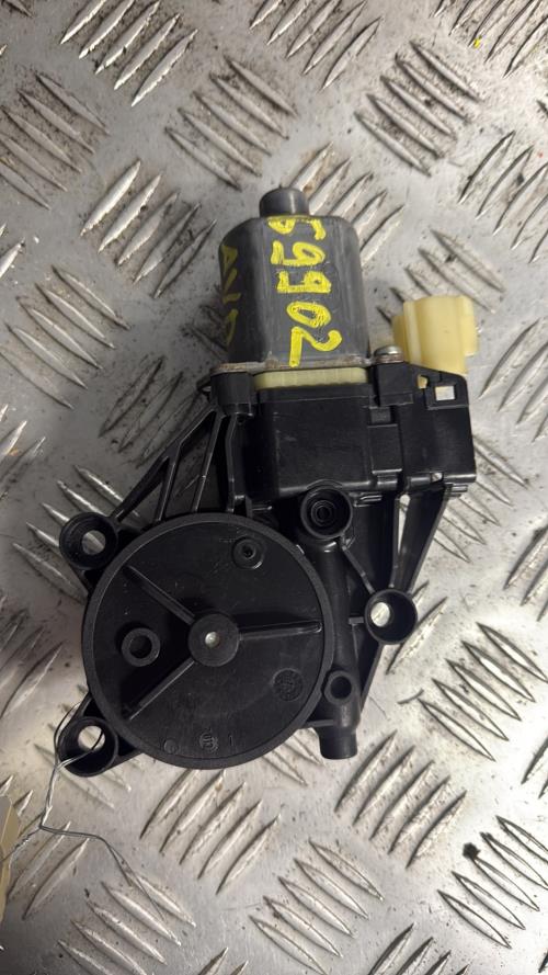 Moteur leve vitre avant droit FORD FIESTA 6 PHASE 1 Diesel - Image 1