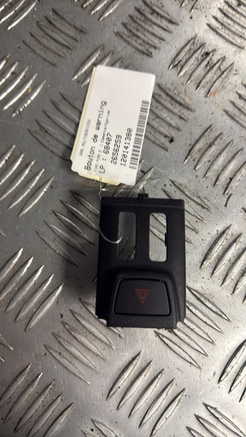 Bouton de warning FORD PUMA 2 Essence/Hybride - Image 1