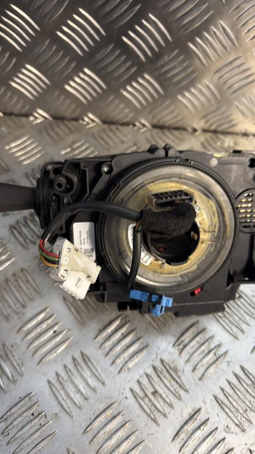 Com (Bloc Contacteur Tournant+Commodo Essuie Glace+Commodo Phare) CITROEN C4 2 PHASE 1 Diesel - Image 5