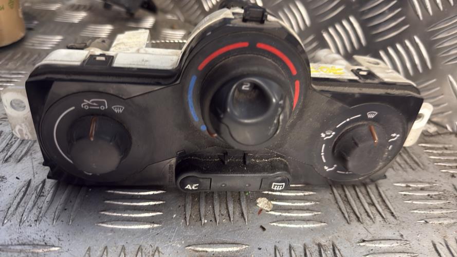 Commande chauffage RENAULT KANGOO 2 PHASE 1 Diesel - Image 1