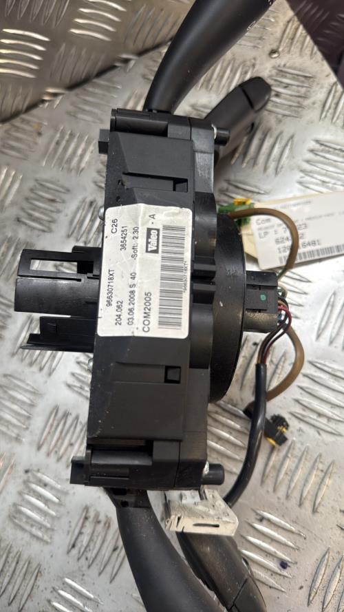 Com (Bloc Contacteur Tournant+Commodo Essuie Glace+Commodo Phare) PEUGEOT 207 PHASE 1 Diesel - Image 2