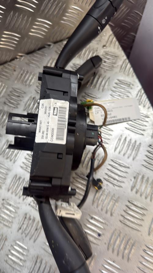 Com (Bloc Contacteur Tournant+Commodo Essuie Glace+Commodo Phare) PEUGEOT 207 PHASE 1 Diesel - Image 3