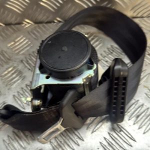 Ceinture arriere centrale RENAULT CLIO 4 PHASE 2 Diesel - Image 1