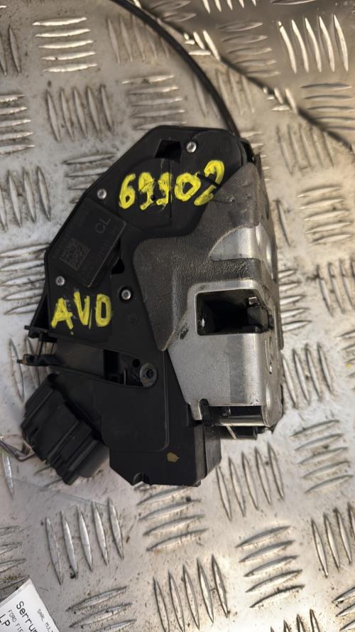 Serrure avant droit FORD FIESTA 6 PHASE 1 Diesel - Image 2