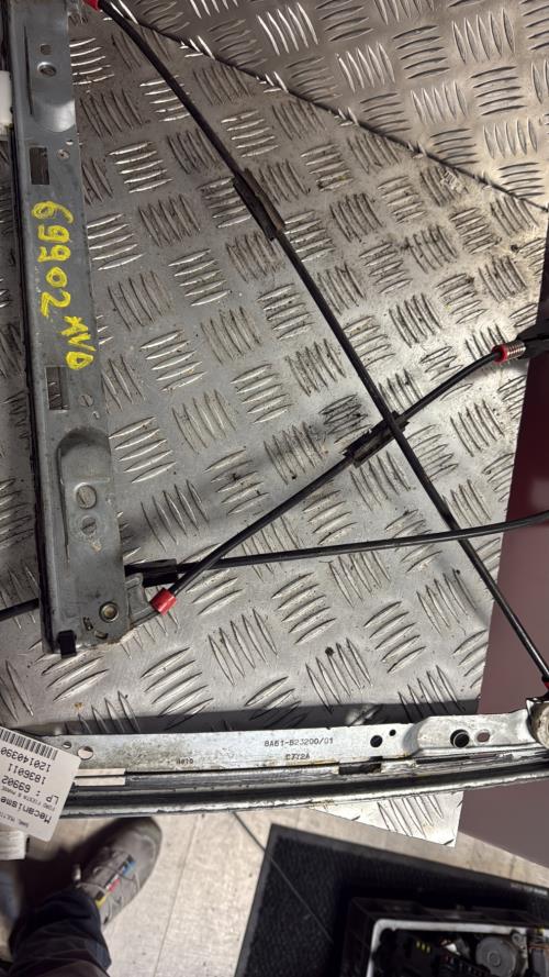 Mecanisme de leve vitre electrique avant droit FORD FIESTA 6 PHASE 1 Diesel - Image 2