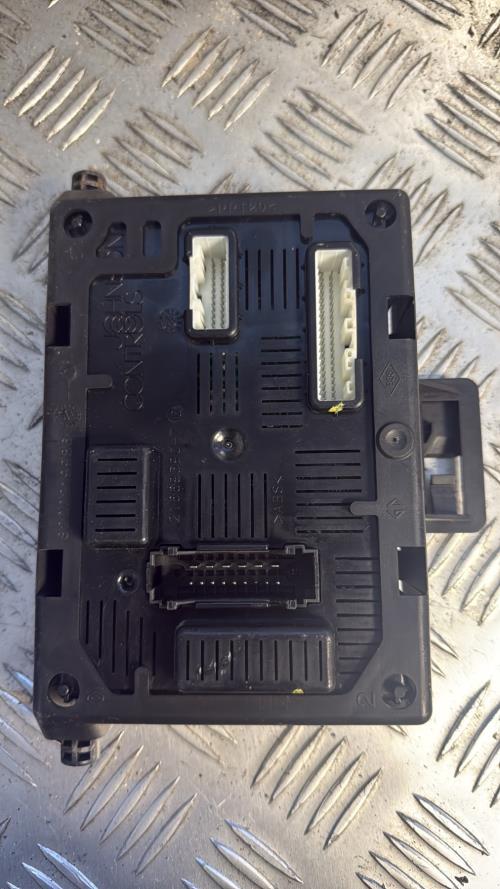 Calculateur RENAULT GRAND MODUS PHASE 2 Essence - Image 2