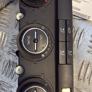 Commande chauffage VOLKSWAGEN GOLF 5 Essence - Image 1