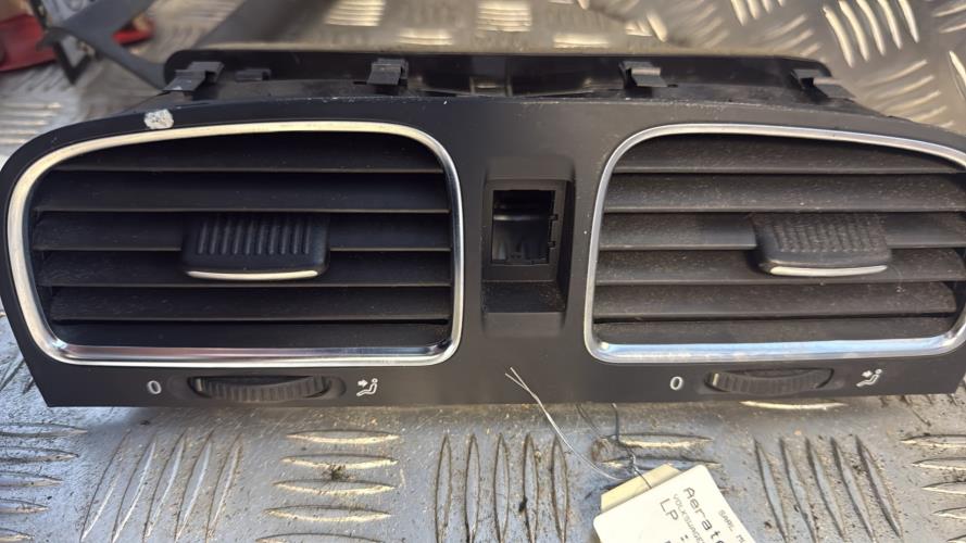 Aerateur tableau de bord VOLKSWAGEN GOLF 6 BREAK Essence - Image 1